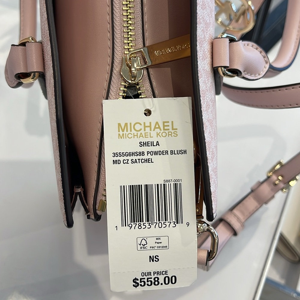 MICHAEL KORS Sheila Md Ombré Signature Logo Satchel Crossbody Bag
Powder Blush - Picture 3 of 16